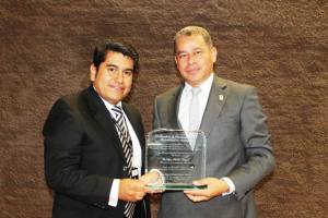 1392971_634840299911446_141920239_n